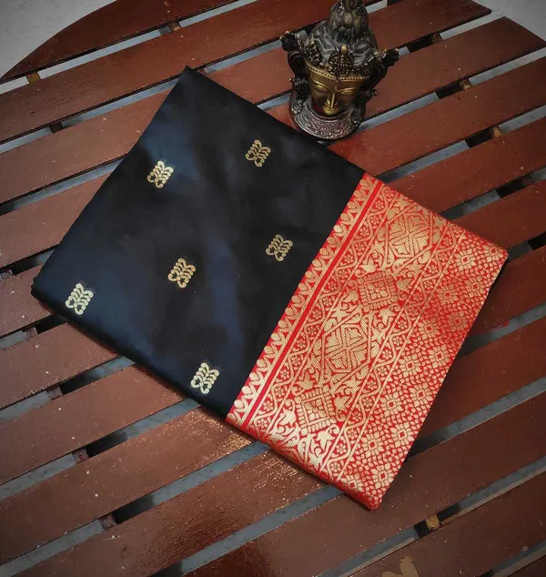 Black_Woven_Kanjivaram_Silk_Saree_with_Saree_Cover